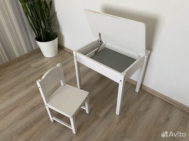 Детский стол и стул IKEA сундвик