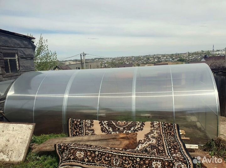 Теплица из поликарбоната