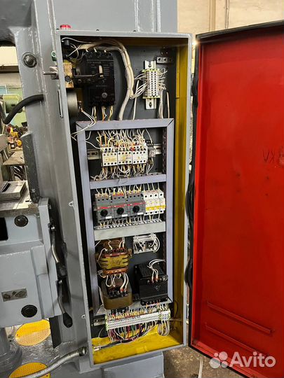 Станок вертикально-фрезерный вф-91