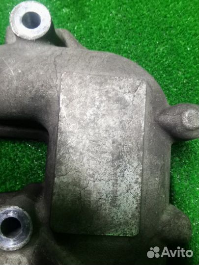 Коллектор впускной Ford Focus 2 купе 1.8 2006