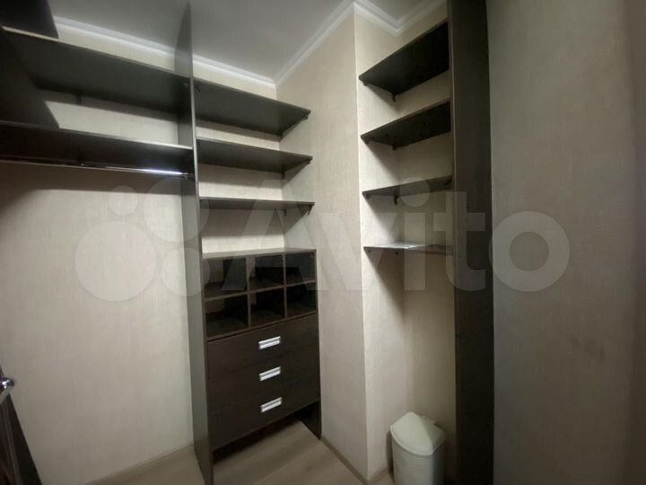 3-к. квартира, 102 м², 9/16 эт.