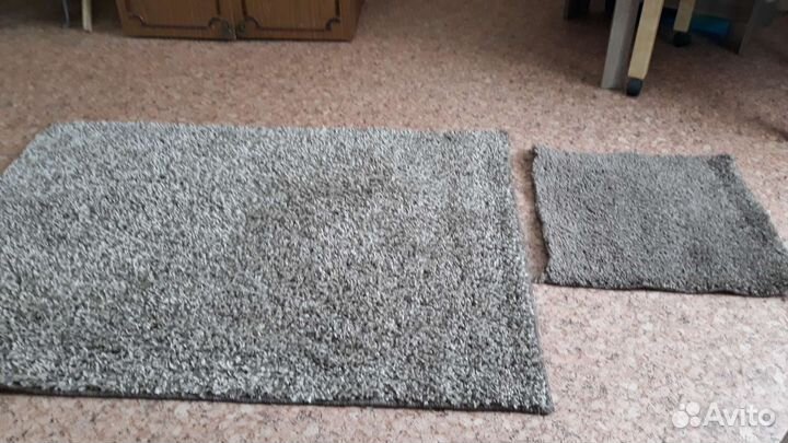 Коврик в комплекте