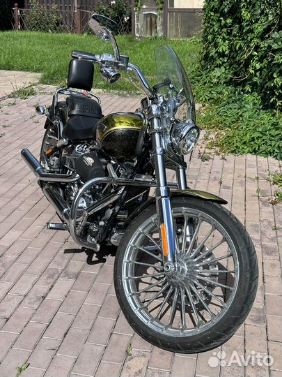 Юбилейный мотоцикл Breakout Harley Davidson