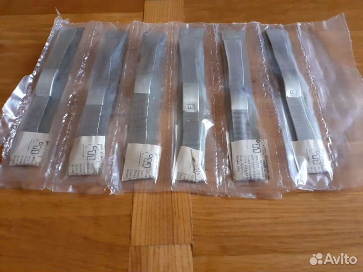 Продам металлические браслеты для часов