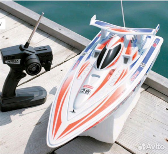 Моторная лодка Sunstorm 600 с электродвигателем