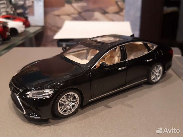 Lexus-LS500h, Golf GTI,Lexus LX570