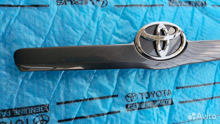 Накладка багажника Камри 40 серая Оригинал