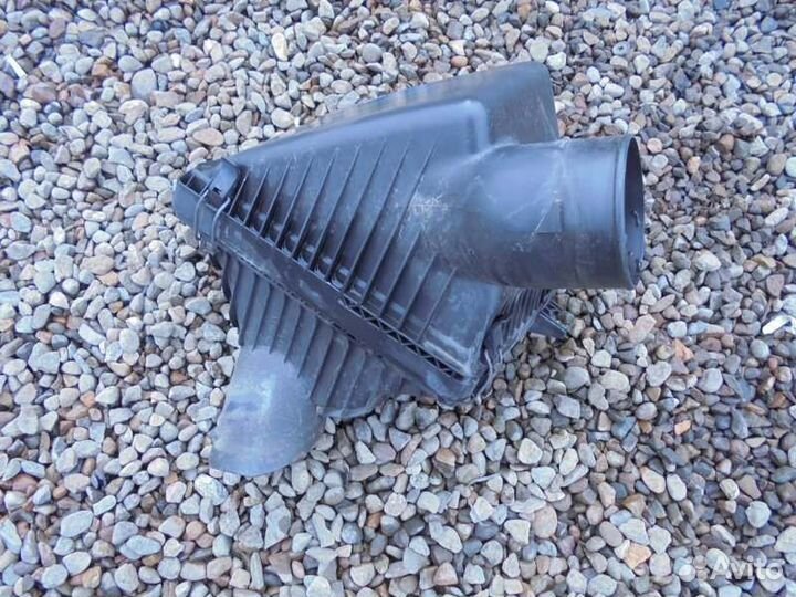 Корпус воздушного фильтра Honda Inspire UA3 C32A