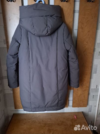 Куртка демисезонная женская 42 с капюшоном