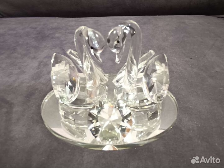 Хрустальные лебеди