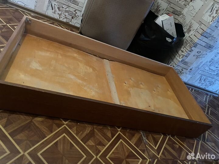 Ящик под кровать на колесиках размером 140см*70см