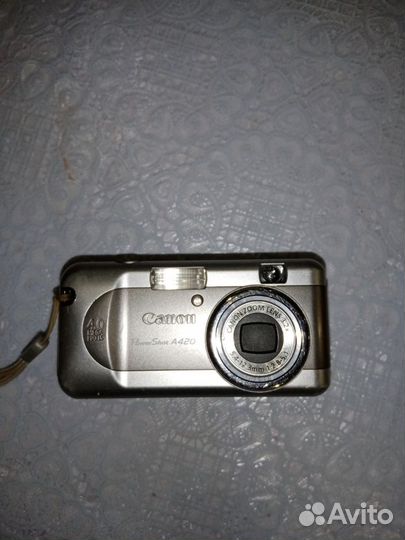 Компактный фотоаппарат Canon