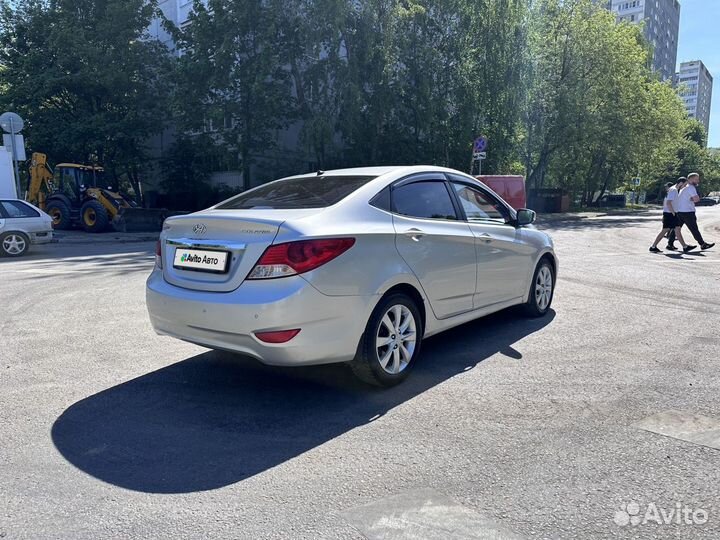 Hyundai Solaris 1.4 AT, 2011, 167 000 км