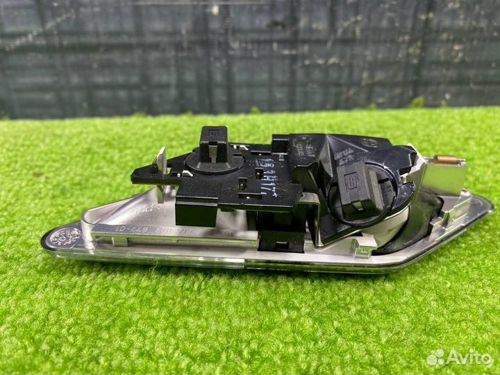 Плафон салона левый Bmw 330Xi E46 M54 2003