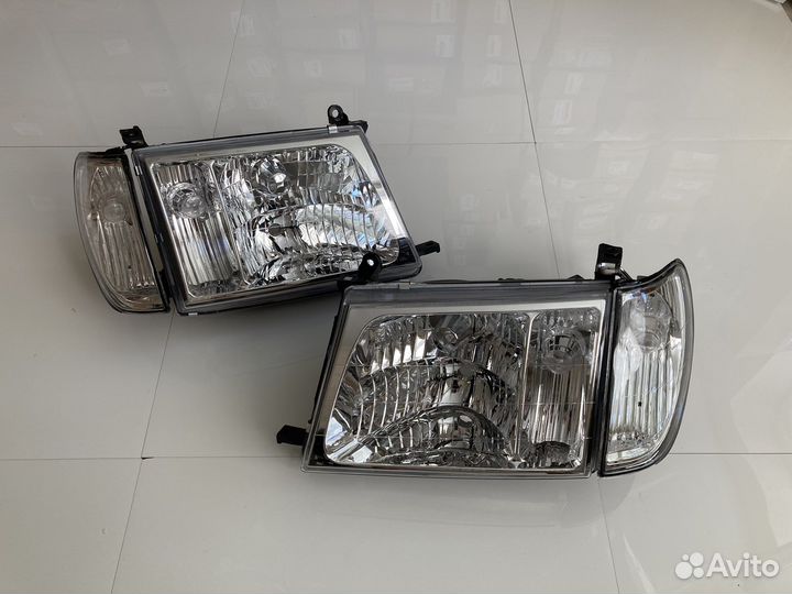 Фара (комплект) Toyota Land Cruiser 100(2000-2005)