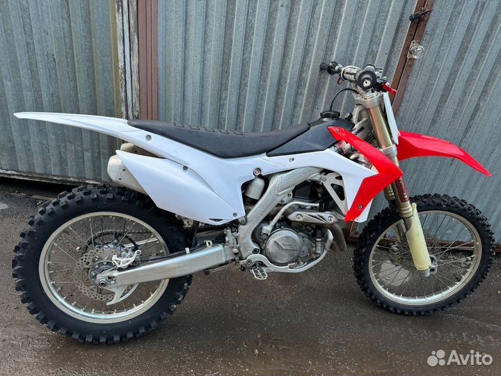 Кроссовый мотоцикл Honda CRF450R