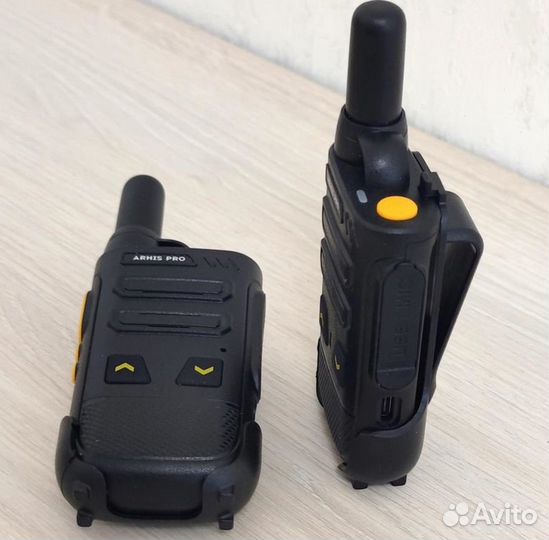 Рация с наушником, радиостанция с гарнитурой