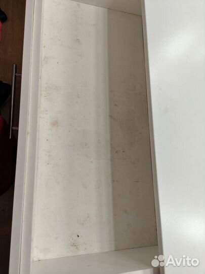 Косметический столик с зеркалом