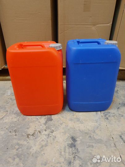Канистры пластиковые
