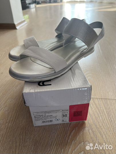 Босоножки для девочки