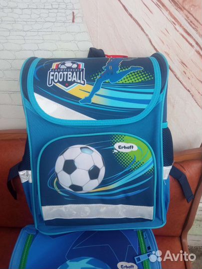 Рюкзак школьный