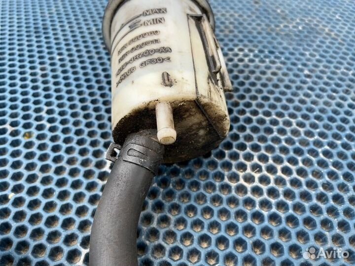 Бачок гура Ford Transit