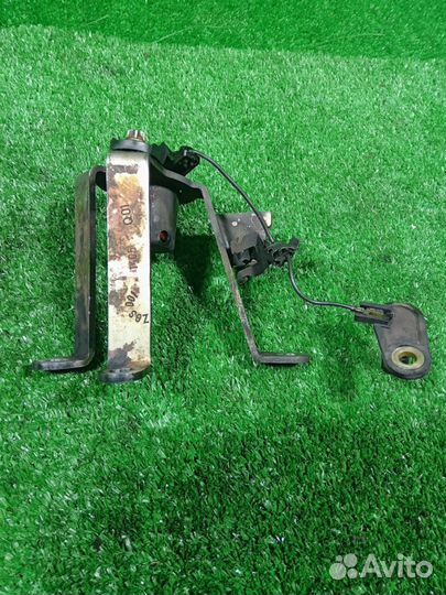 Датчик уровня масла Mercedes-Benz Ml350 W164