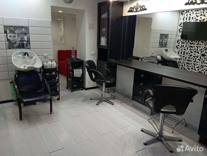 Мастер маникюра/педикюра. Парикмахер на аренду