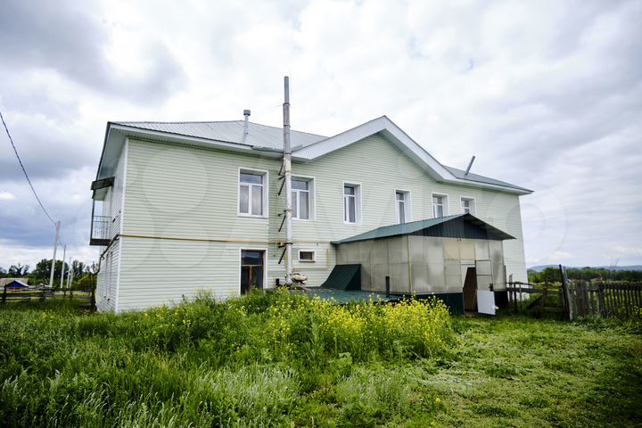 Дом 400 м² на участке 70 сот.