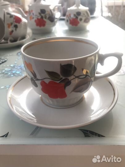 Сервиз чайный на 12 персон новый