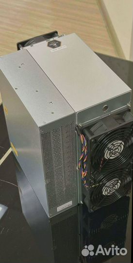 Antminer T21 190T Новый