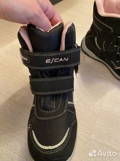 Ботинки осенние для девочки 35 размер новые