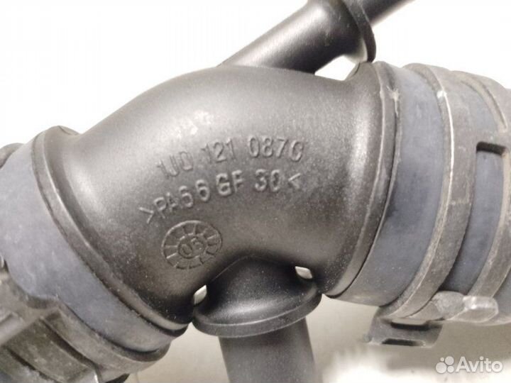 Патрубок охлаждения Volkswagen Golf Iv/Bora