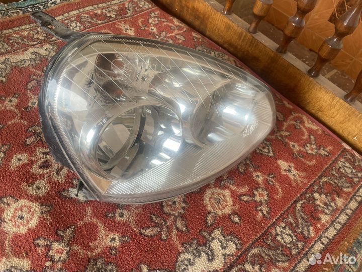 Фара приора