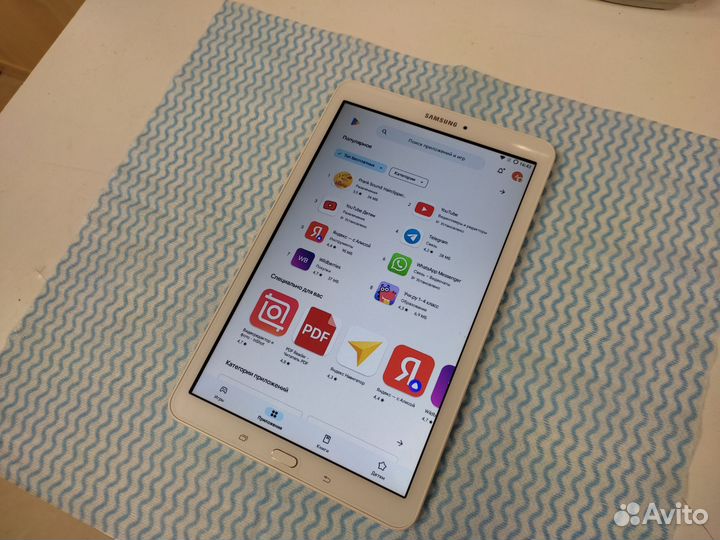 Планшет Samsung Galaxy Tab E (SM-T561) 9.6