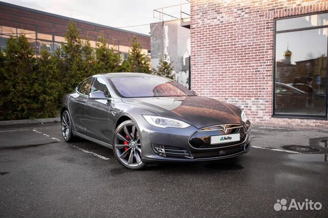Tesla Model S AT, 2015, 50 000 км с пробегом, цена 3450000 руб.
