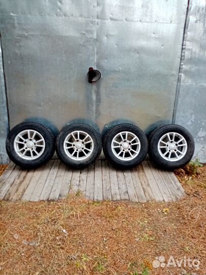 Hankook Dynamic 4x4 40/70 R15 20B