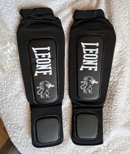 Щитки для единоборств L новые