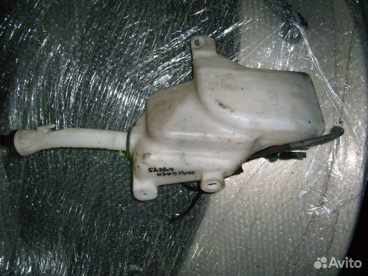 Опель инсигния Opel Insignia бачек омывателя