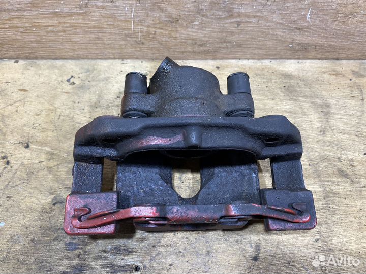 Суппорт передний правый BMW 3 E46 S122