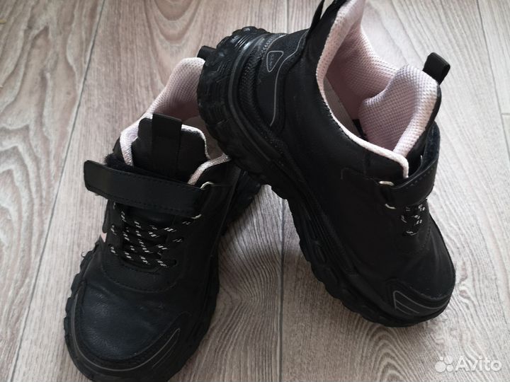 Кроссовки на девочку 30 размер