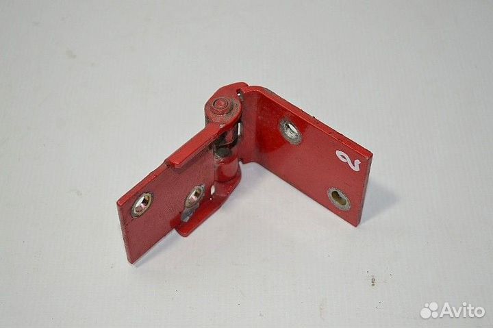 Петля люка бокового ящика кабины DAF XF105 (01.05)