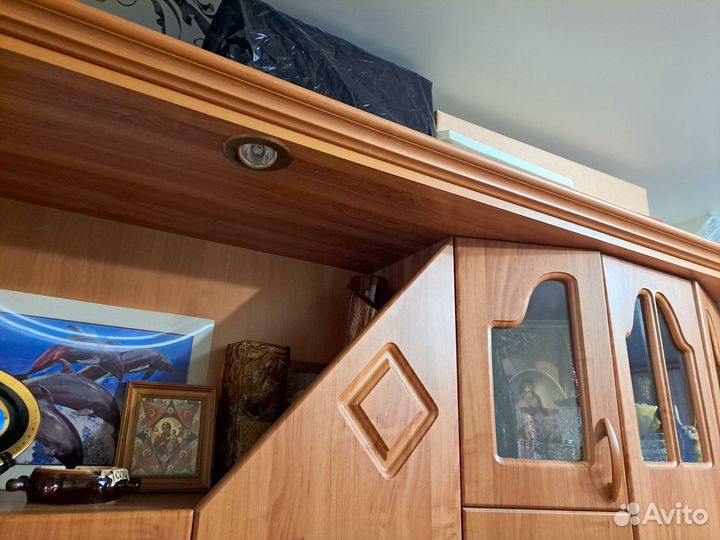 Стенка в гостиную бу