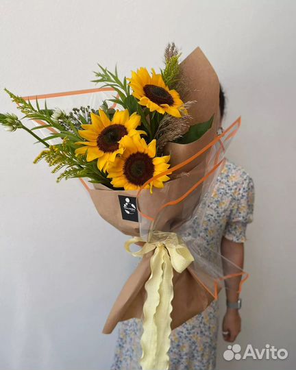 Букет подсолнухов