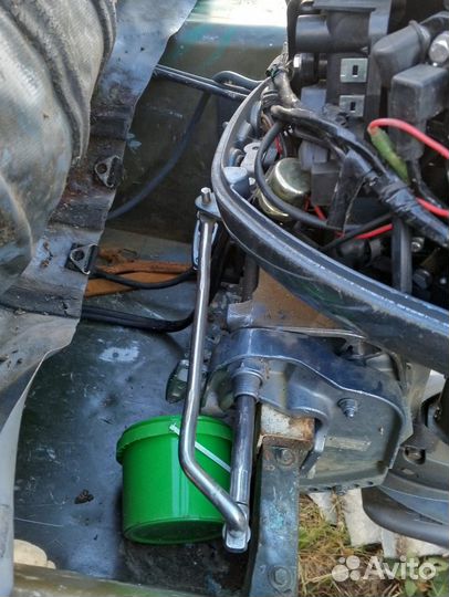 Лодочный мотор с лодкой