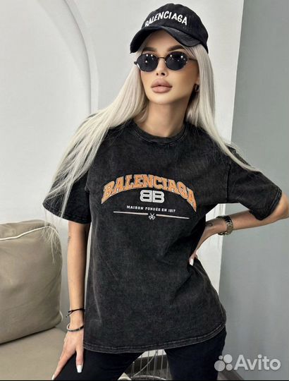 Balenciaga футболка