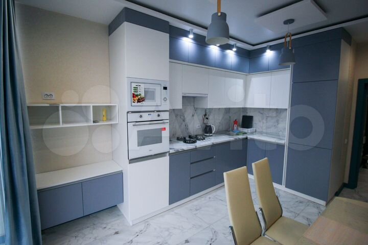 3-к. квартира, 80 м², 10/10 эт.