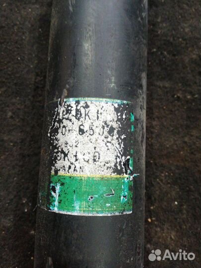 Стойка амортизатора задняя Suzuki Grand Vitara