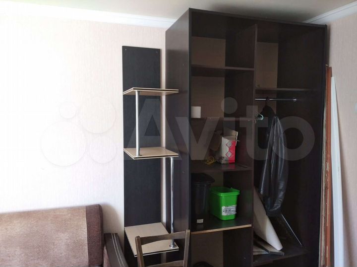 Комната 13 м² в 8-к., 3/5 эт.