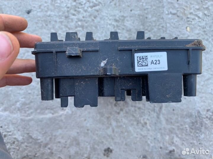 Блок предохранителей Chevrolet Cruze